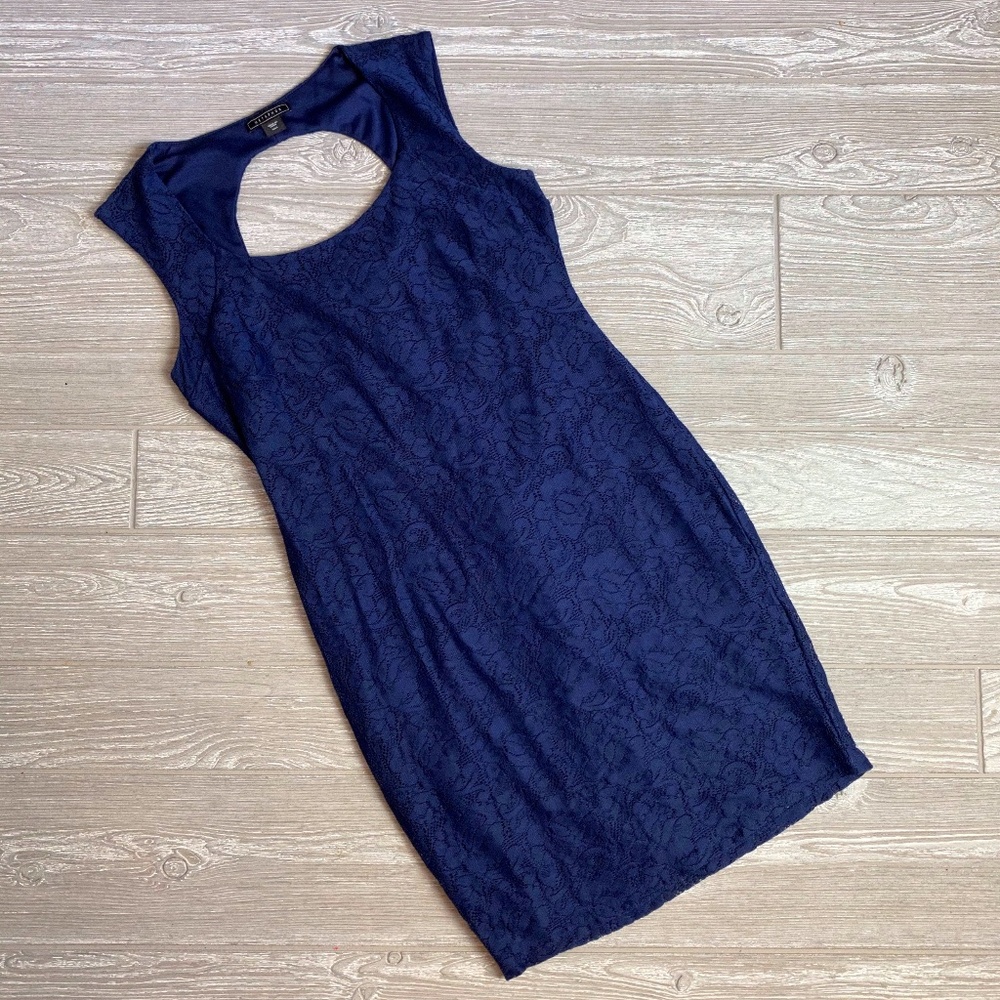 METAPHOR Blue Lace Key Hole Back Cocktail Dress